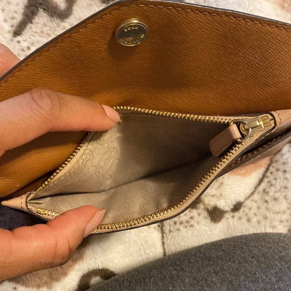 Michael Kors Wallet - Picture 4 of 10